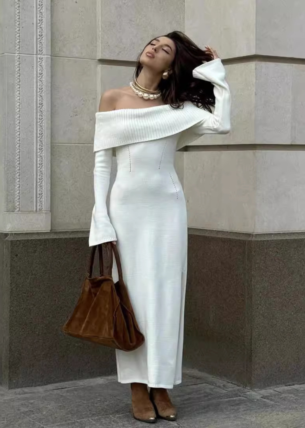 Robe longue - épaule dénudée